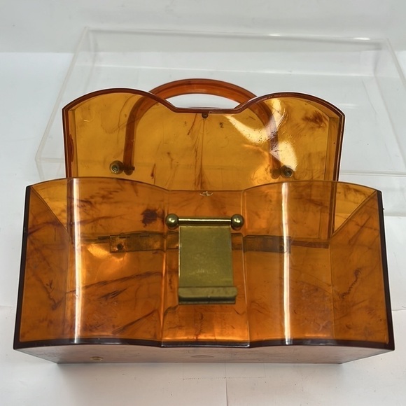 Vintage 1950’s Oval Caramel Lucite Box Handbag Purse - Picture 7 of 13